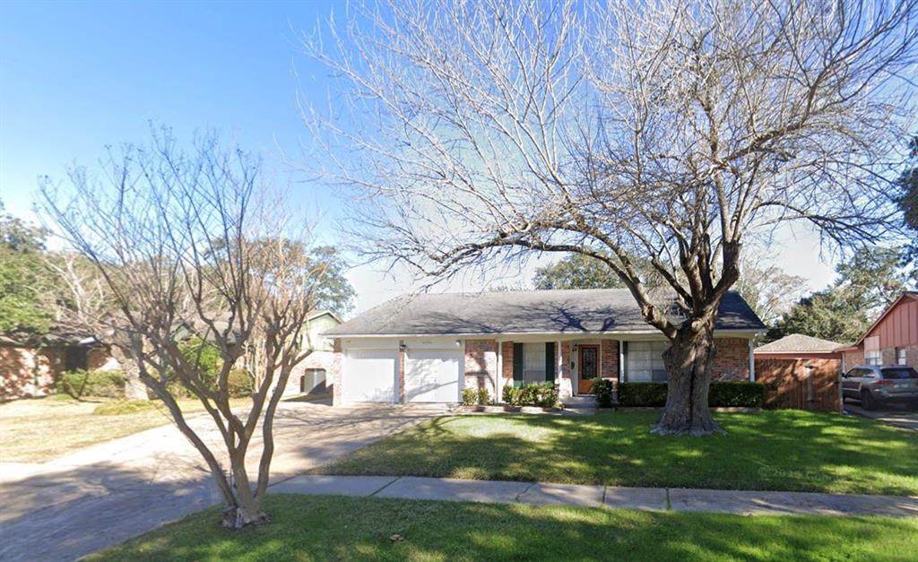 9006 Roos Road - Photo 1