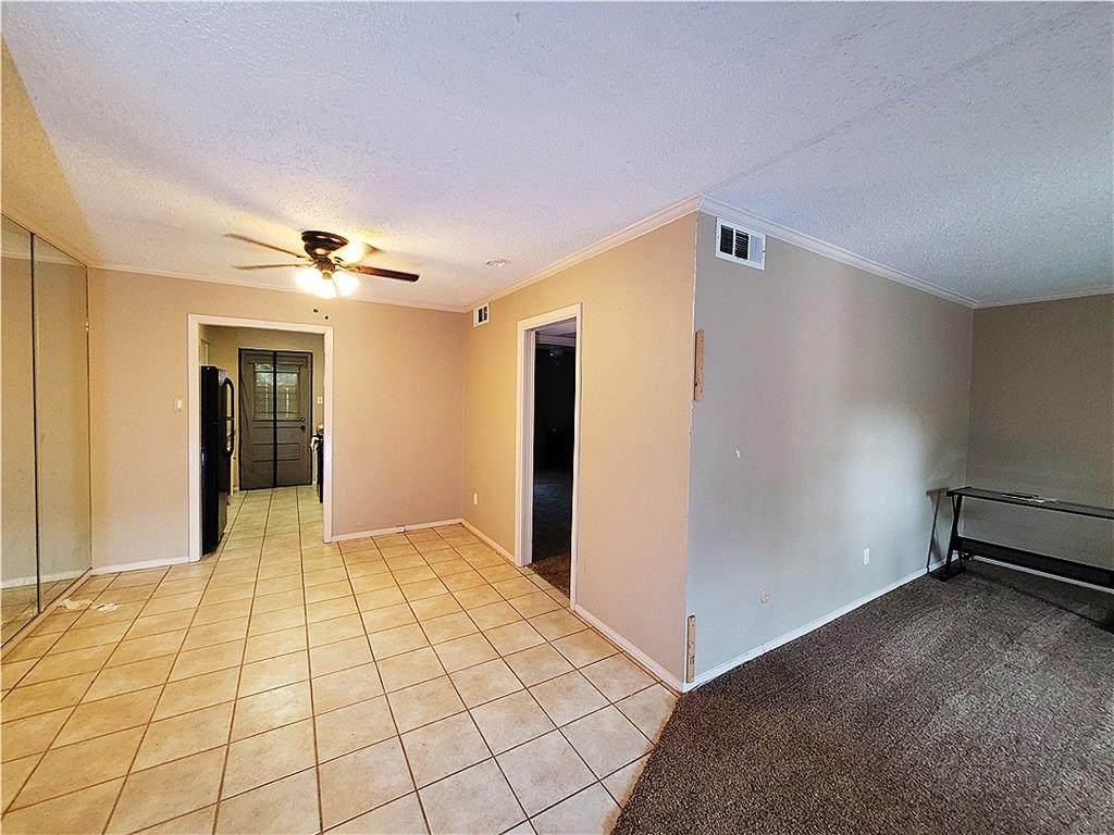 8229 Kingsbrook Road - Photo 1