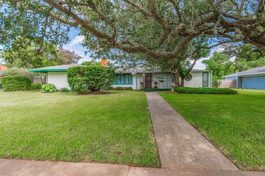 1522 Broad Street - Photo 1