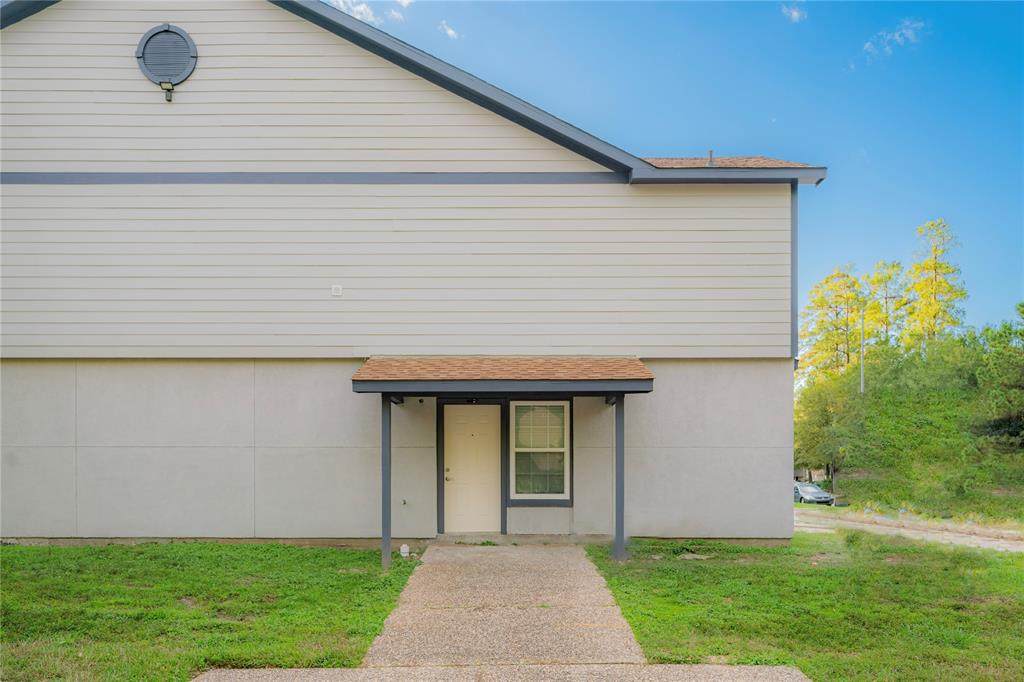 5802 Twisted Pine Court - Photo 1