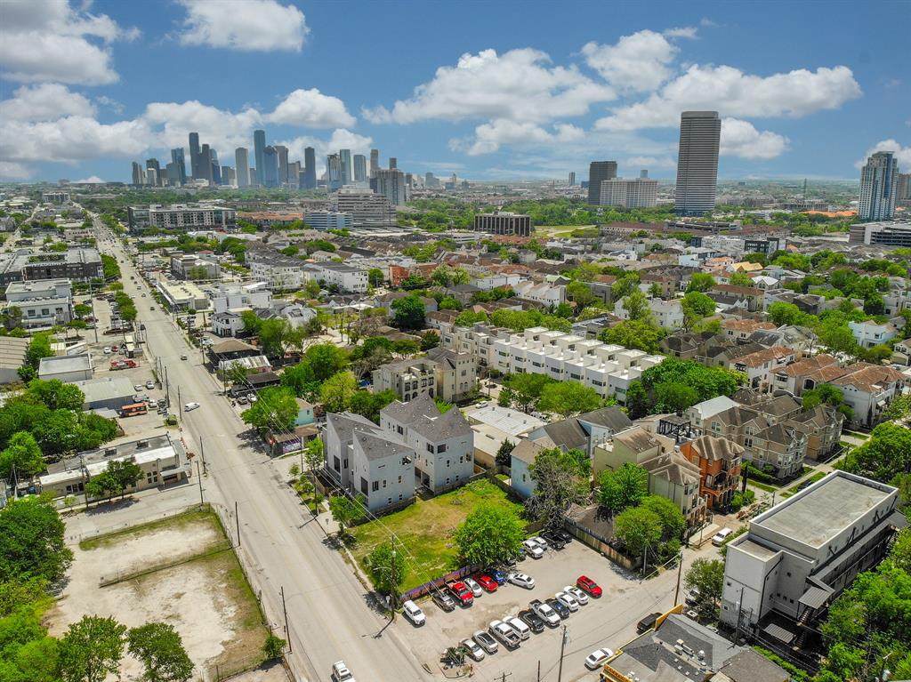 4313-4319 Washington Avenue - Photo 1