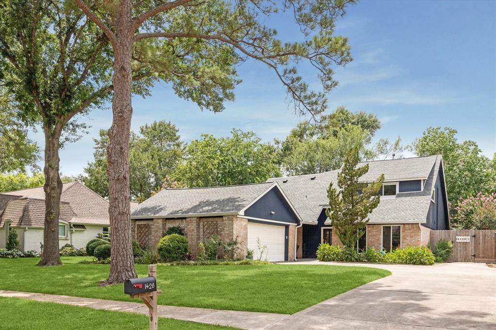1426 Heathwood Drive - Photo 1