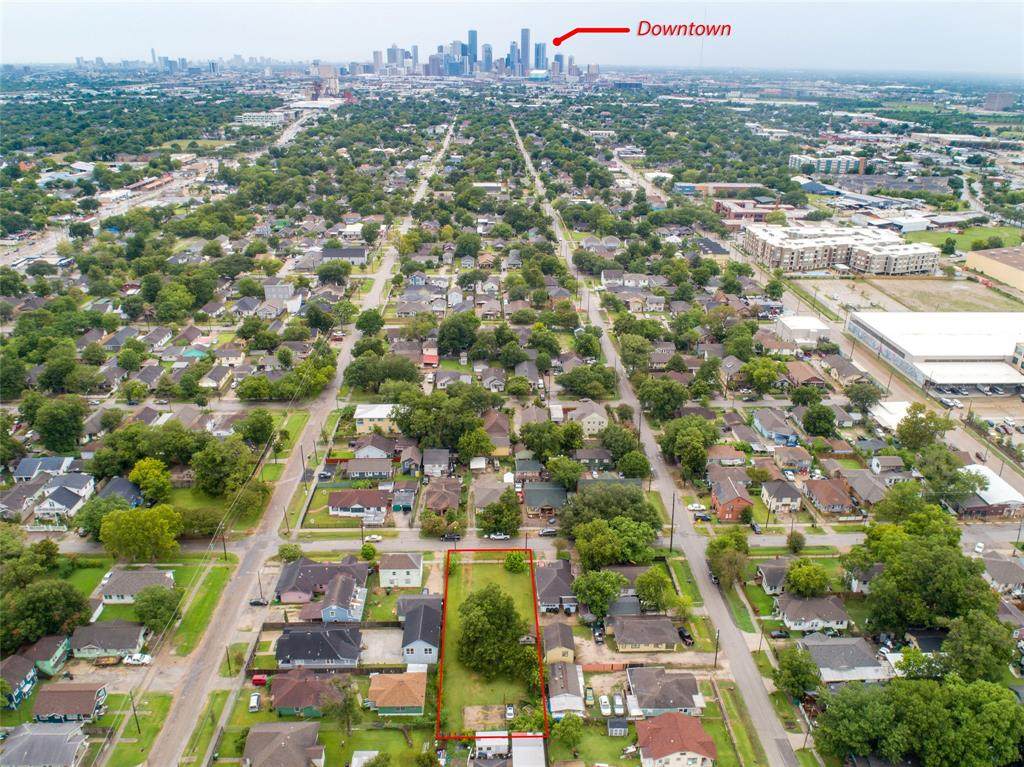 115 Greenwood Street - Photo 1