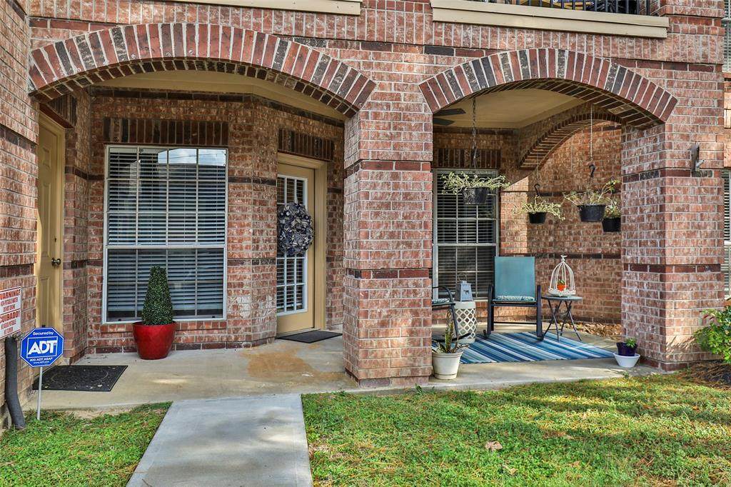 2803 Kings Crossing Drive - Photo 1