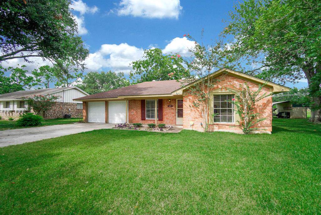 1609 Laurel Oaks Drive - Photo 1