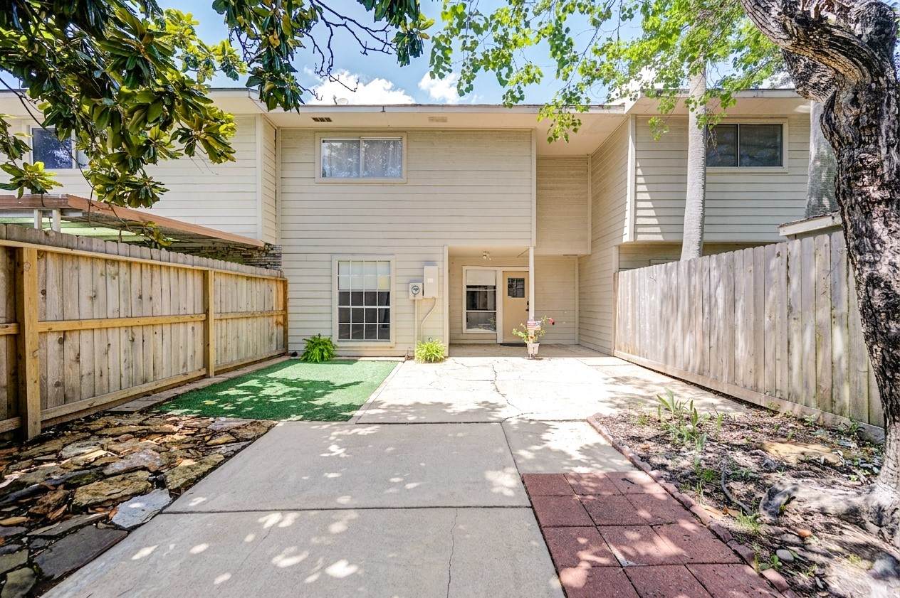 7965 Kendalia Drive - Photo 1