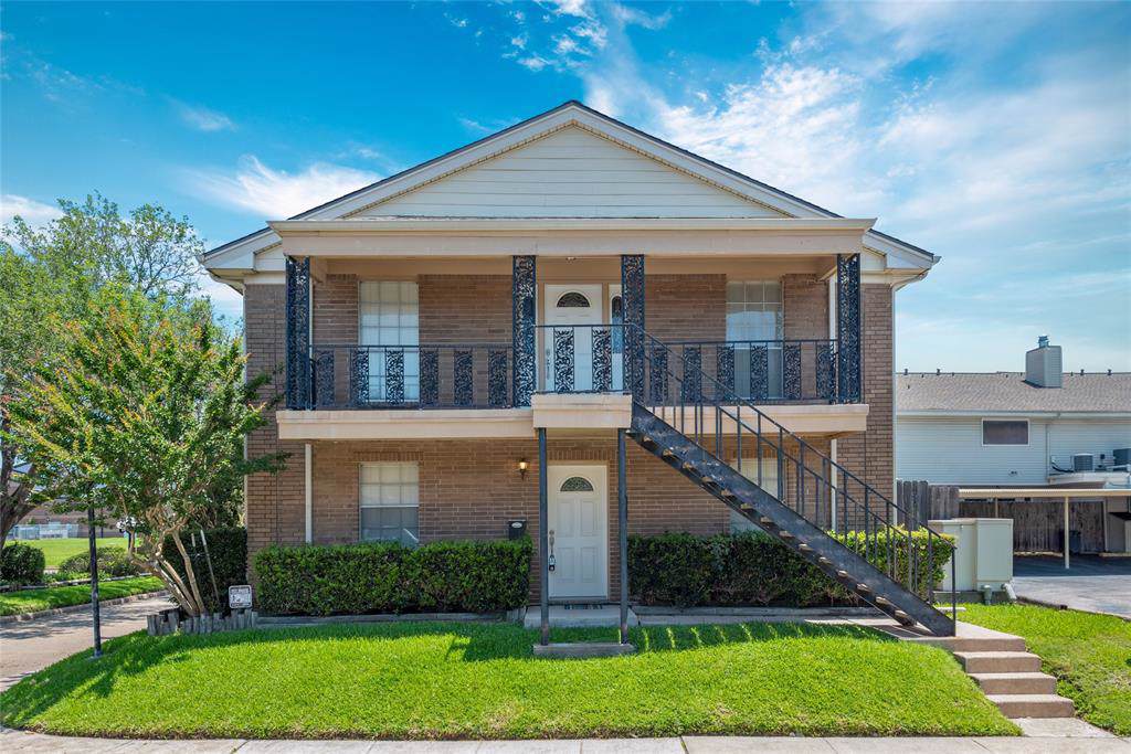 18109 Heritage Lane - Photo 1