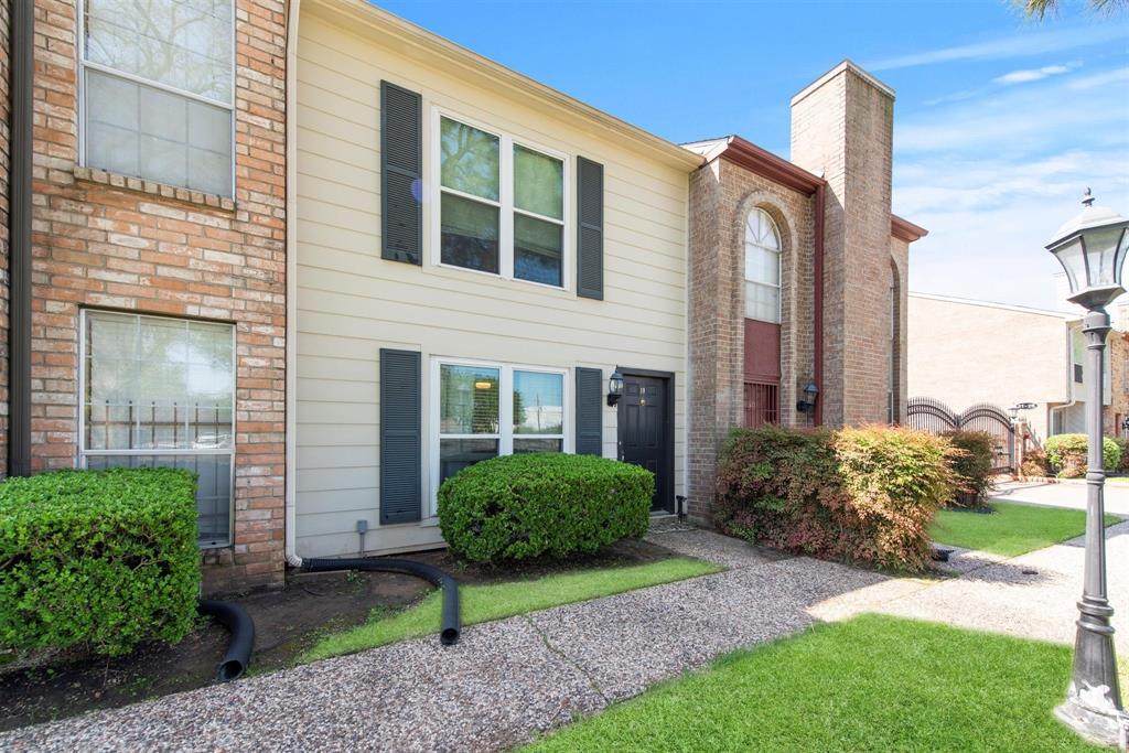 6111 Beverlyhill Street - Photo 1
