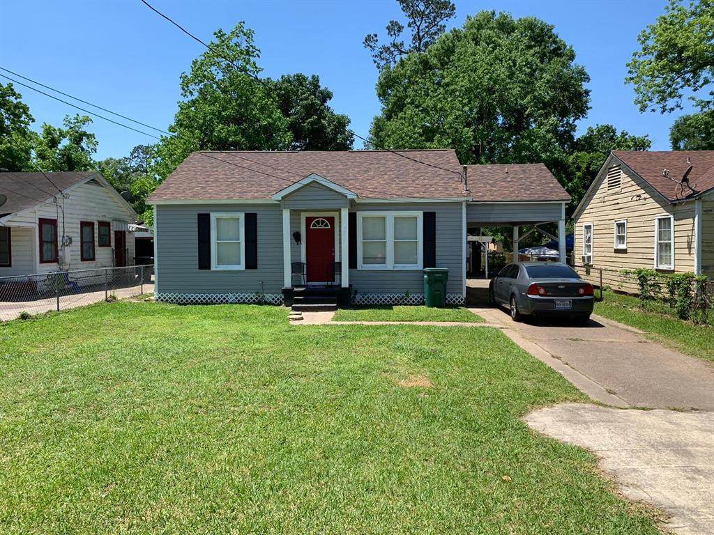 4555 Detroit Street - Photo 1