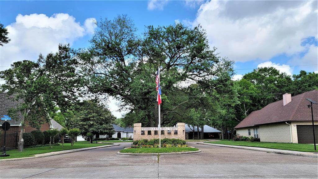727 Olde Oaks Drive - Photo 1