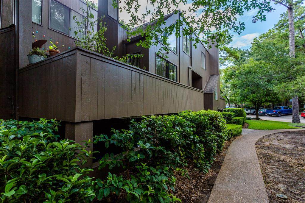 283 Litchfield Lane - Photo 1