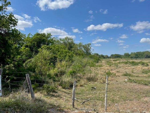 434 County Road 464 - Photo 1