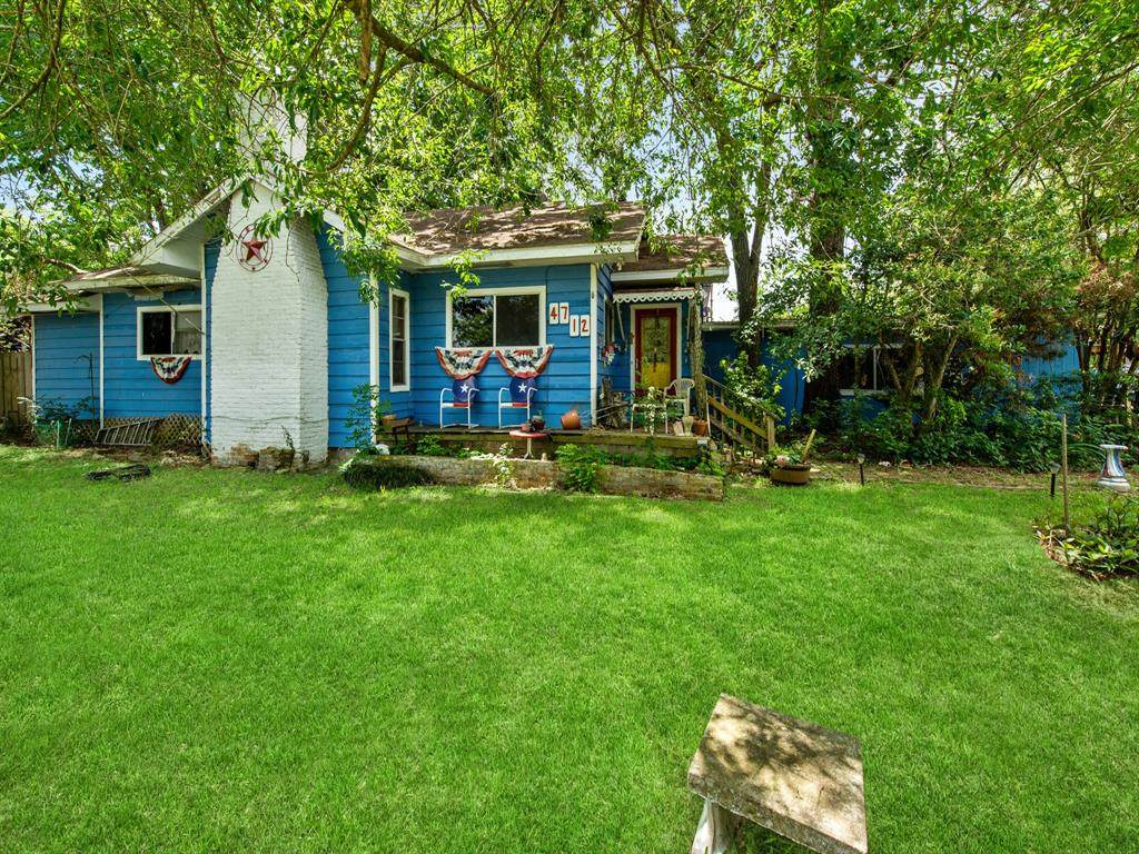 4712 33rd Street - Photo 1