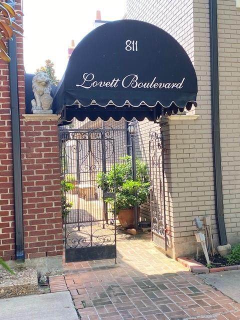 811 Lovett Boulevard - Photo 1