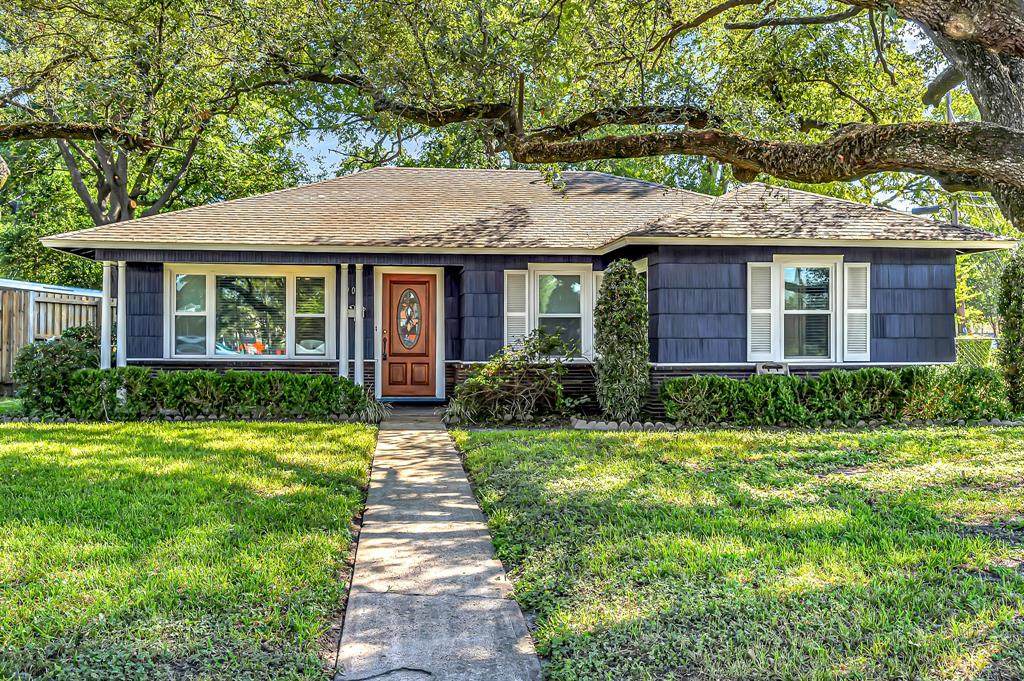 902 T C Jester Boulevard - Photo 1