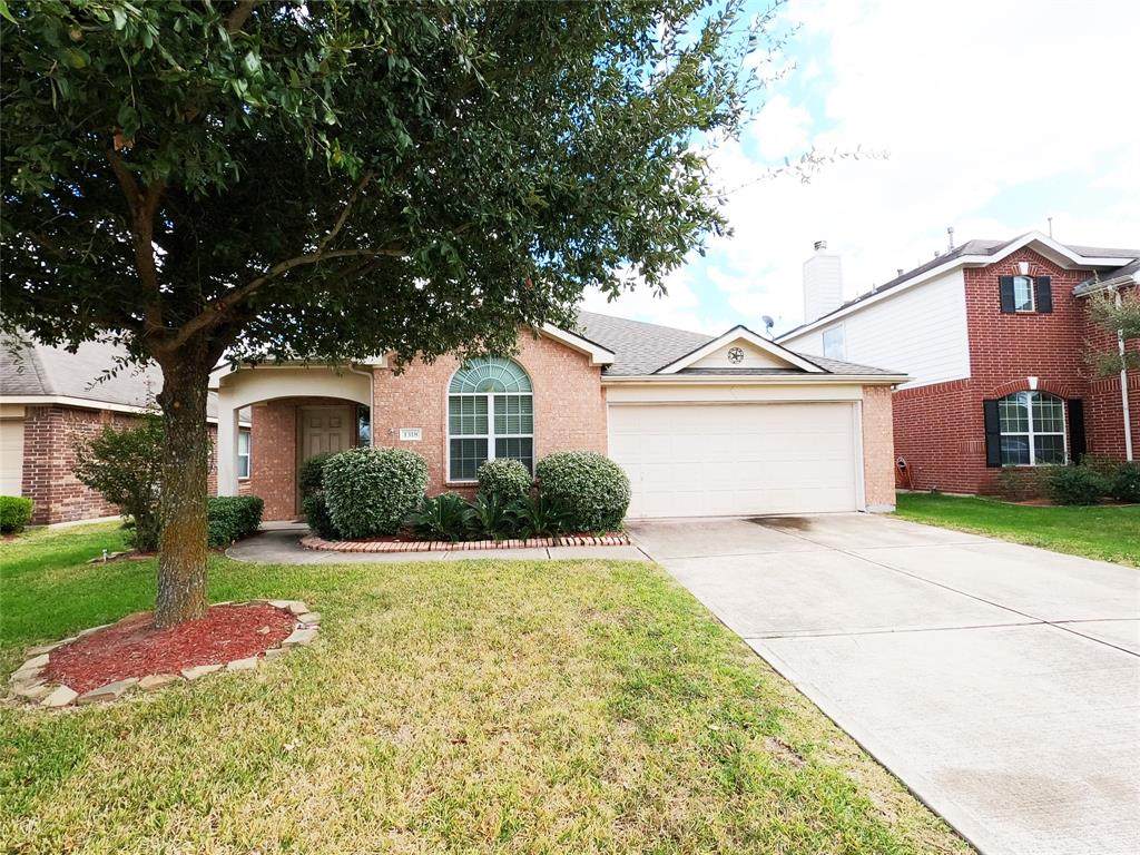 1318 Colonial Manor Drive - Photo 1