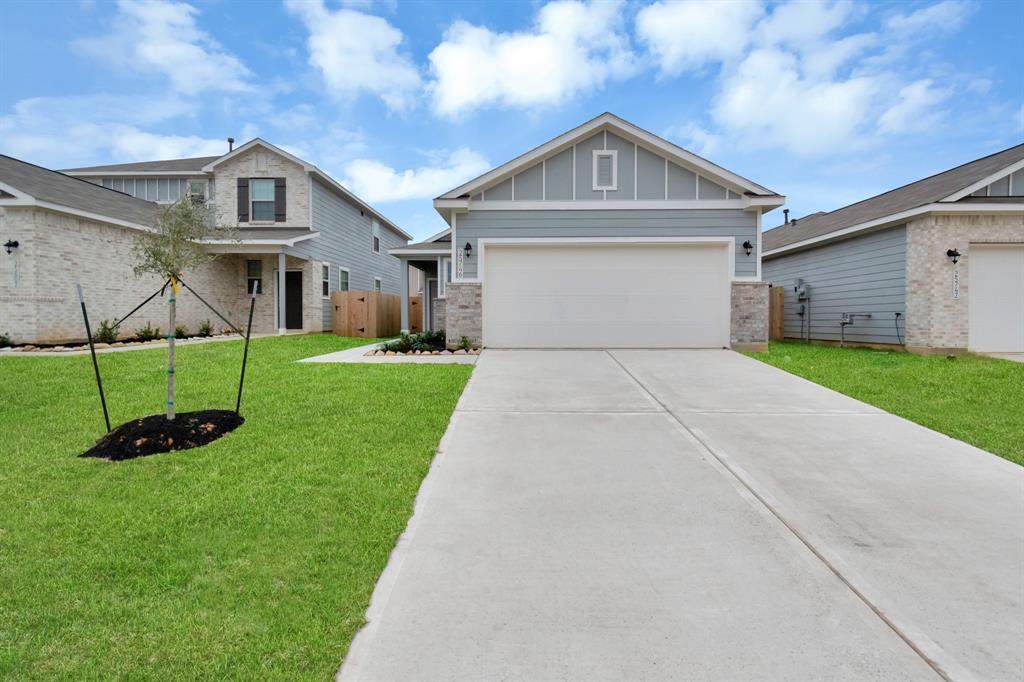 25746 Hickory Pecan Trail - Photo 1