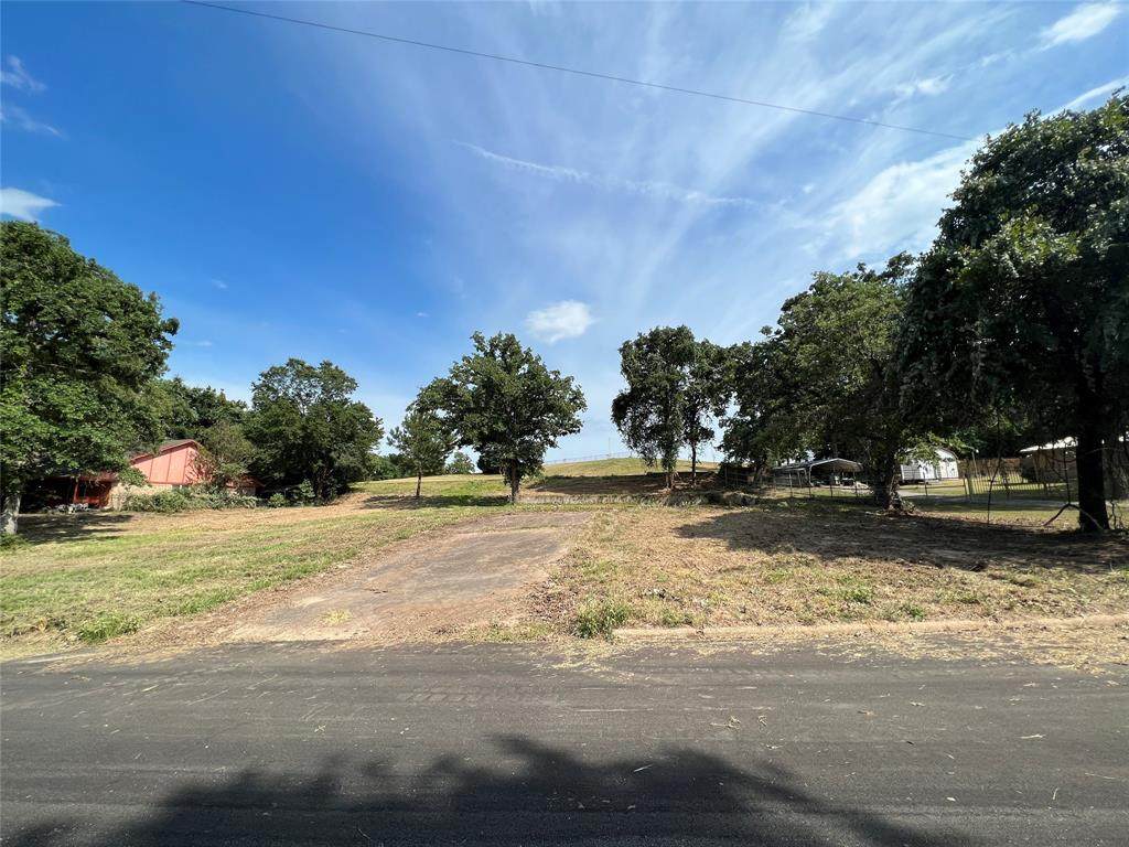 435 Red Oak Street - Photo 1