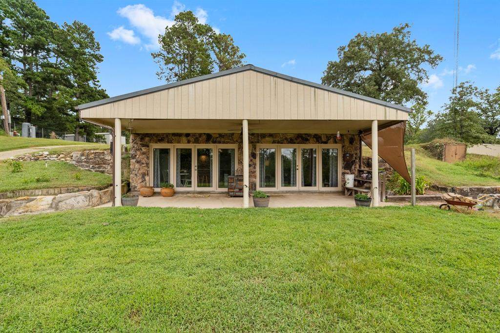 18 Arrowhead Drive - Photo 1
