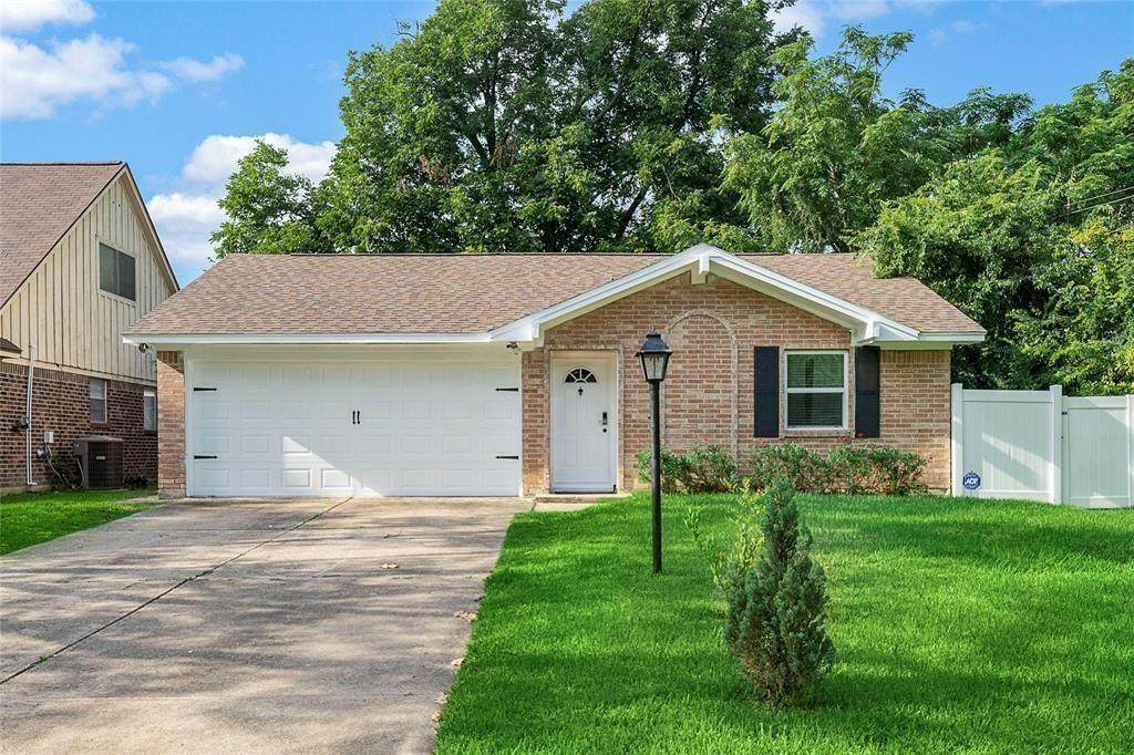 6007 Jim Street - Photo 1