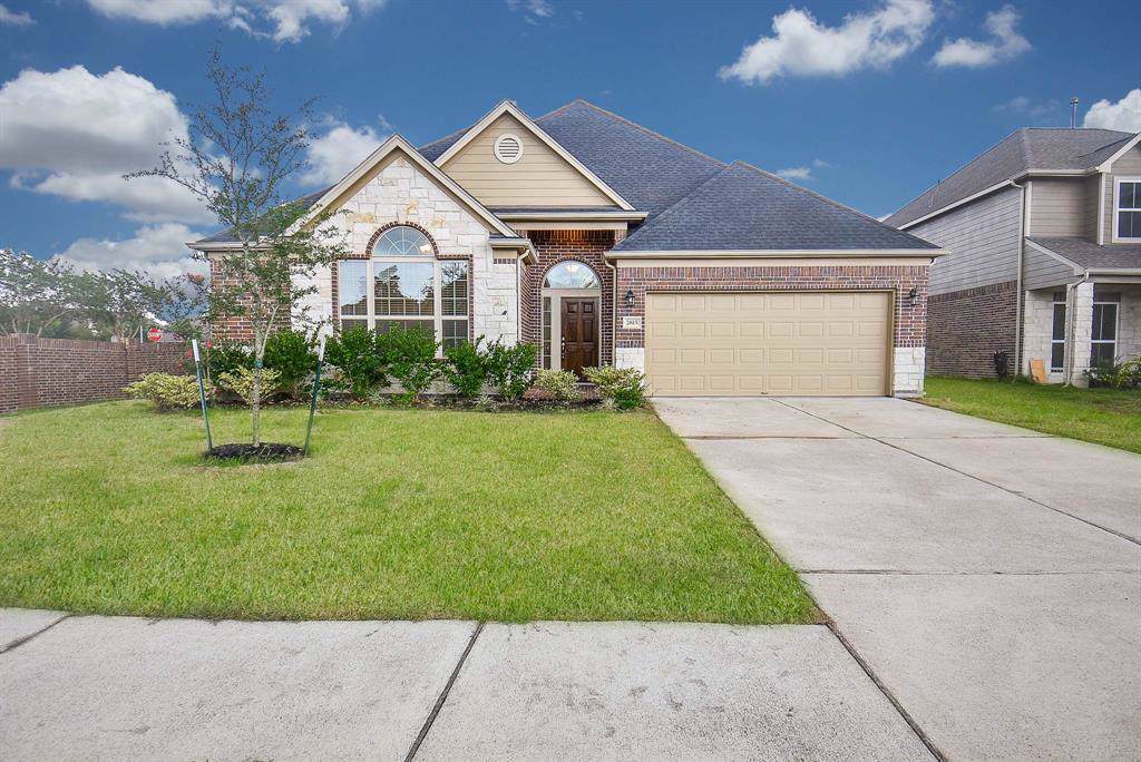 2815 Finwood Drive - Photo 1