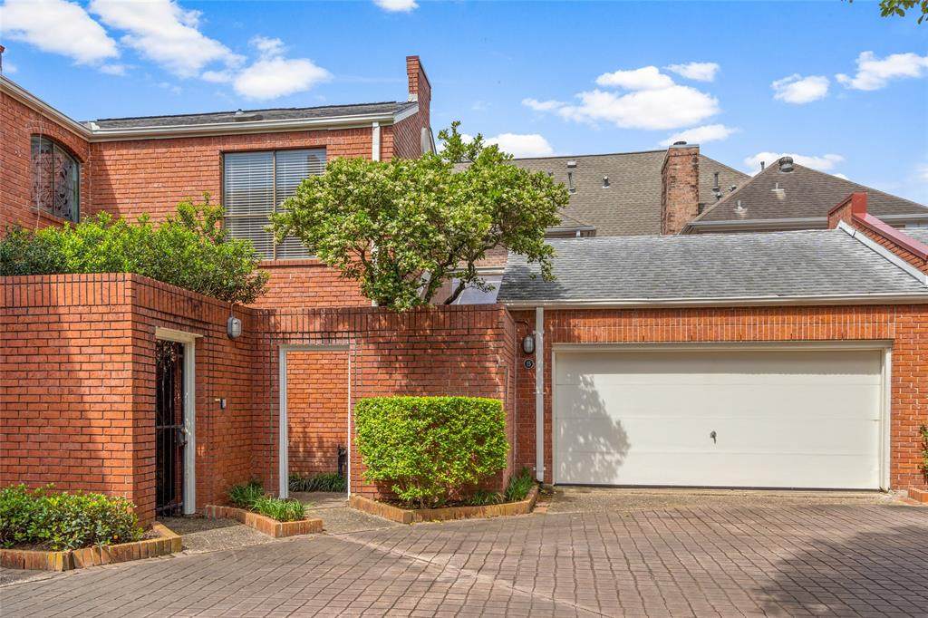15 Rutgers Place - Photo 1