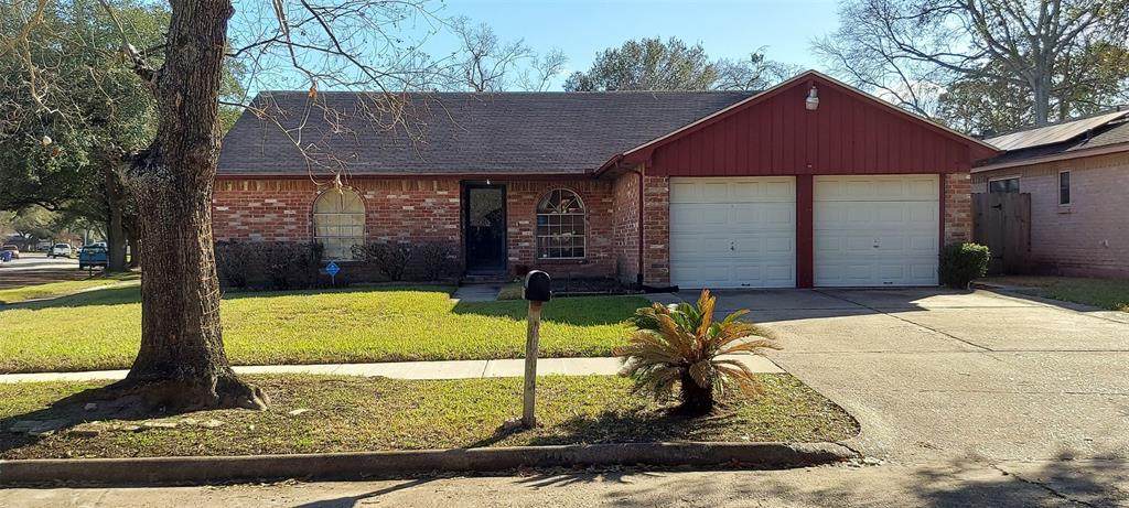 1203 Twining Oaks Lane - Photo 1