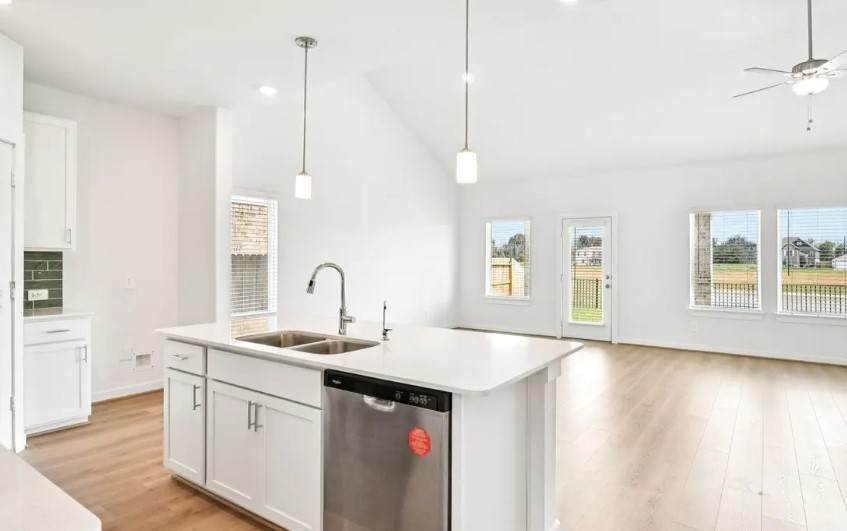 31104 De La Guerra - Photo 1