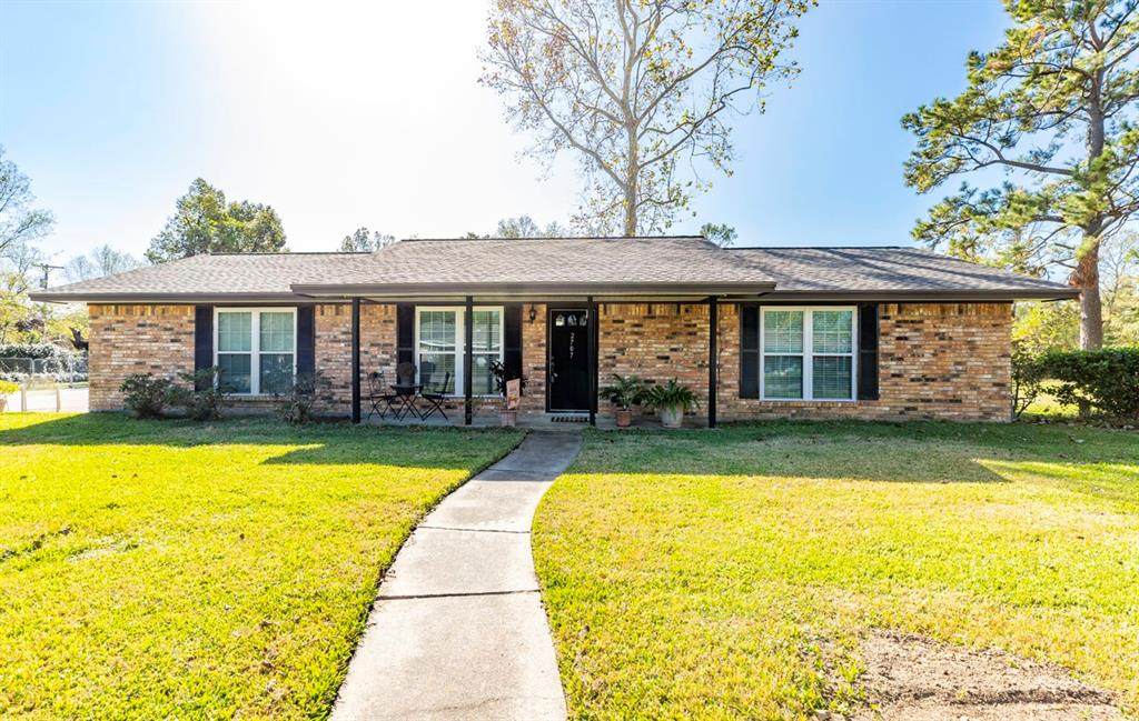 2707 Houston - Photo 1