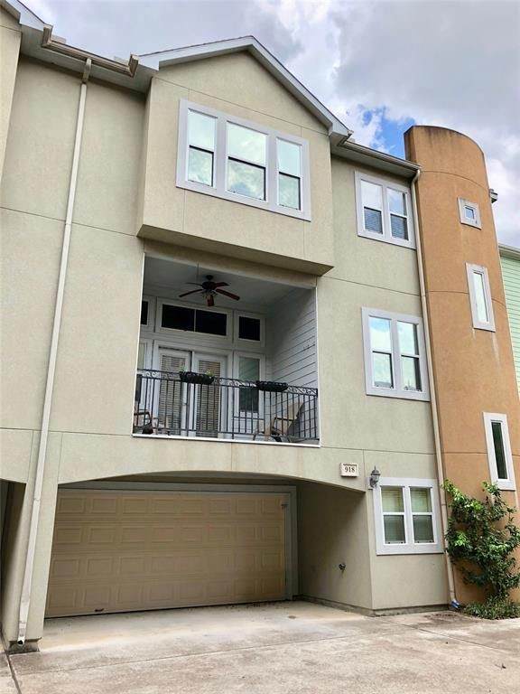 918 26th Street - Photo 1