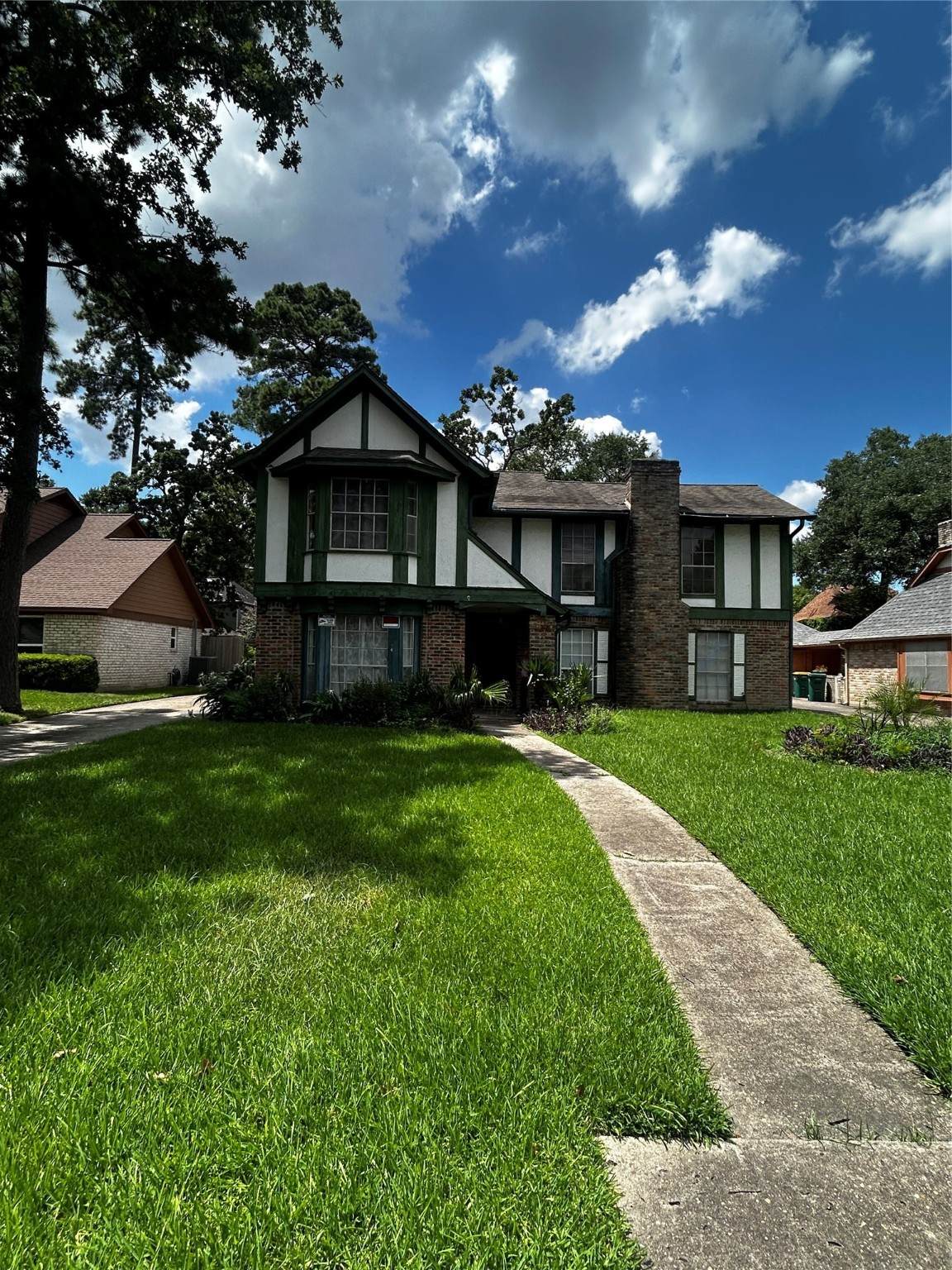 616 Rivershire Drive - Photo 1
