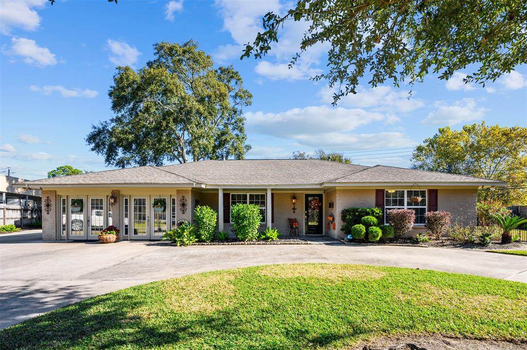 1911 Happy Valley Drive - Photo 1
