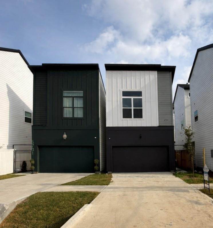 6733 Peerless Street - Photo 1