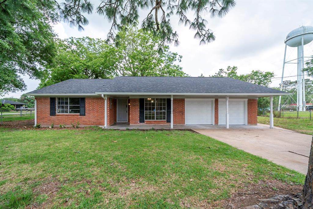 810 Loggins Drive - Photo 1
