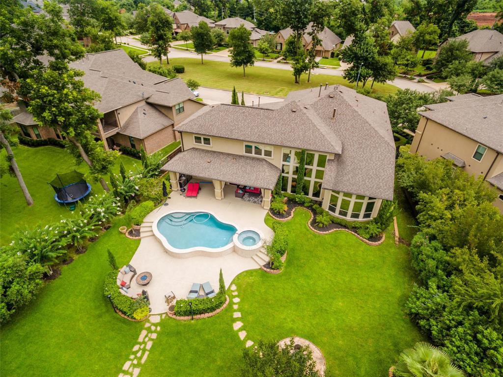 18 Spring Bank Circle - Photo 1