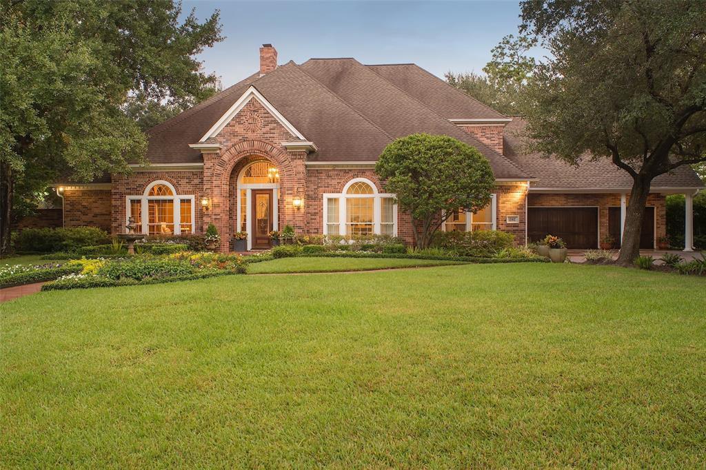 1 Huntington Park Circle - Photo 1