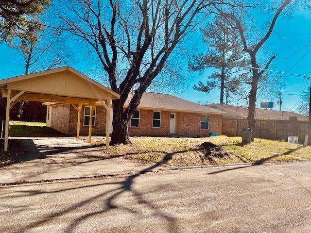 908 Woods Drive - Photo 1