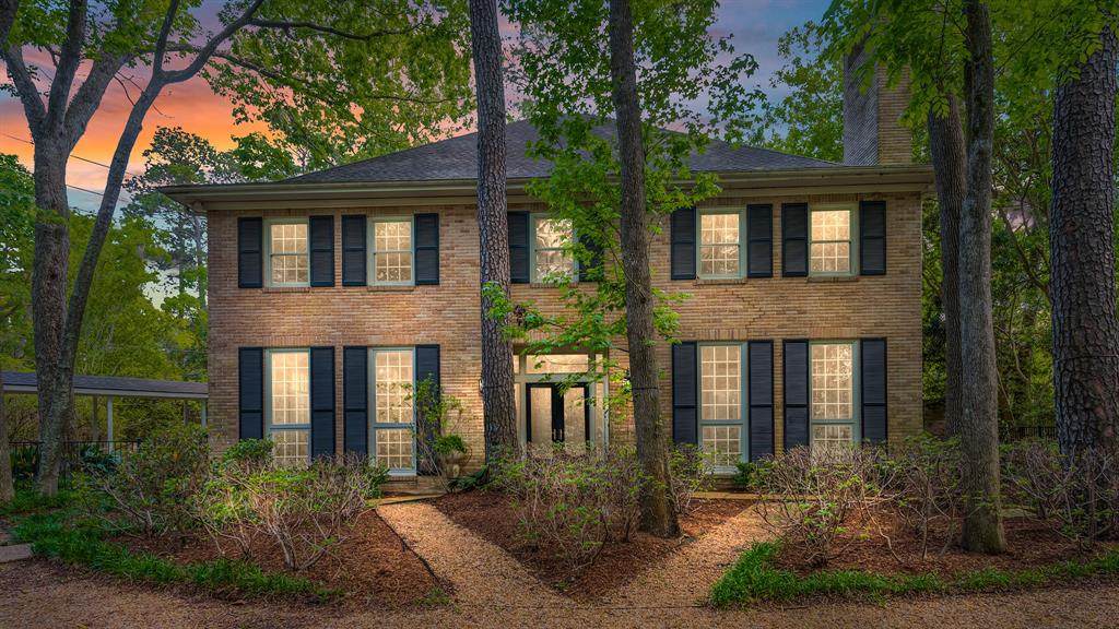 401 Tecumseh Lane - Photo 1