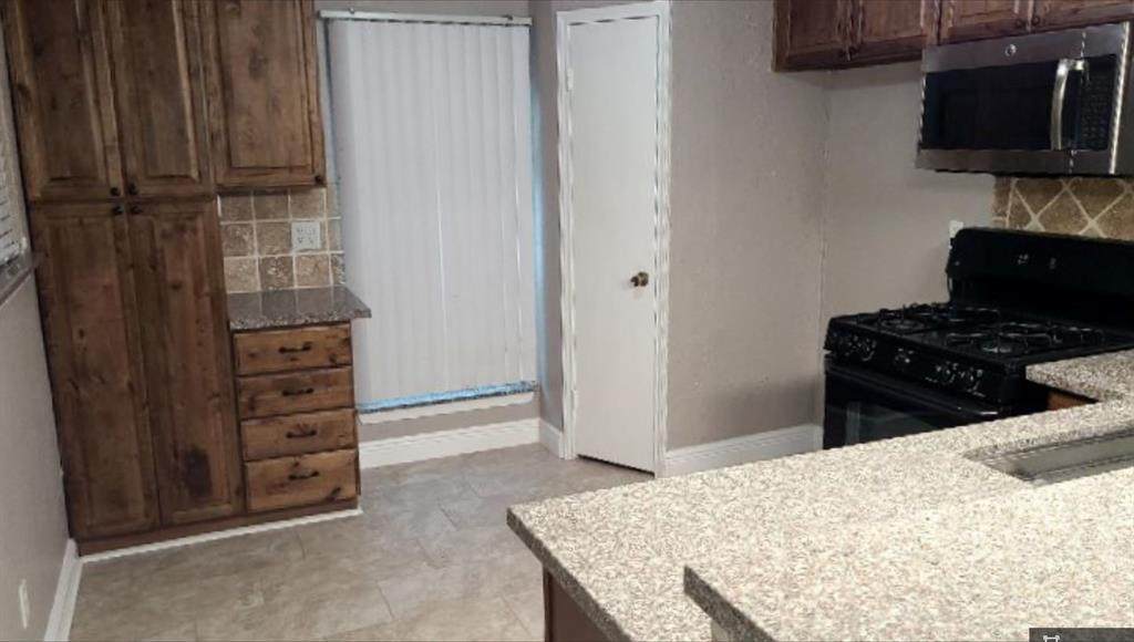1820 Wren Drive - Photo 1