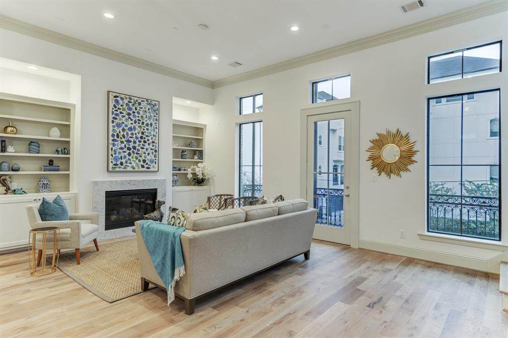 1836 Main Street - Photo 1