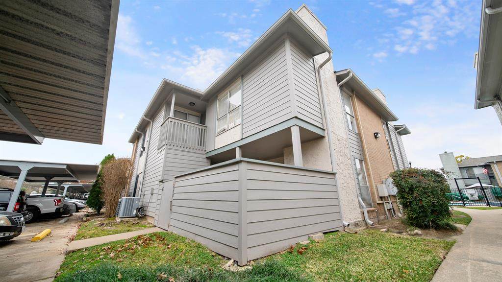 260 El Dorado Boulevard - Photo 1
