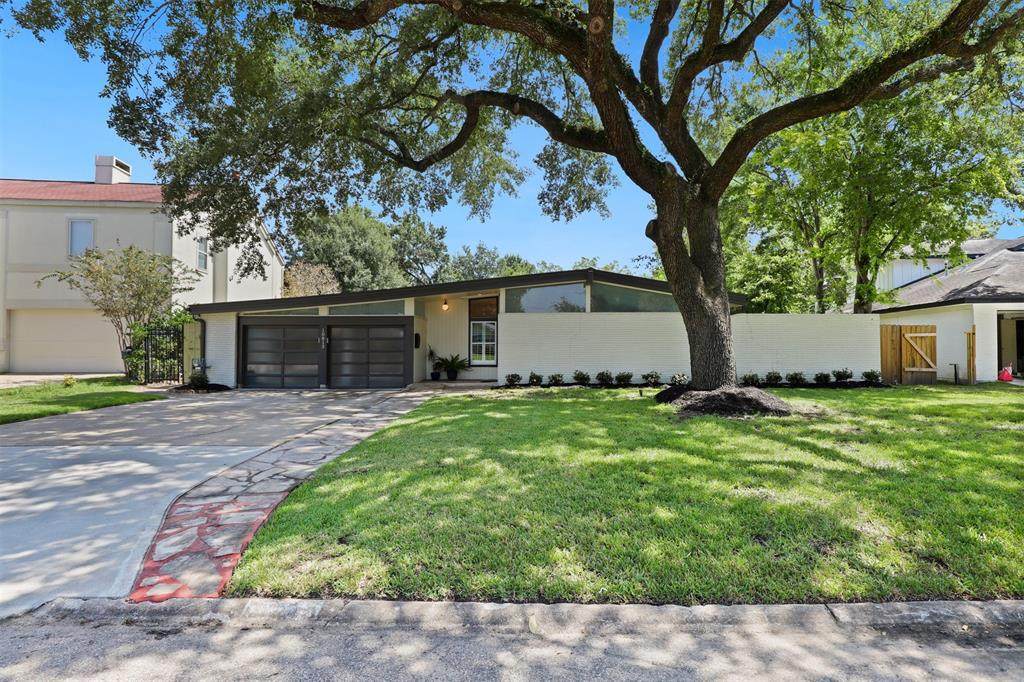10813 Willowisp Drive - Photo 1