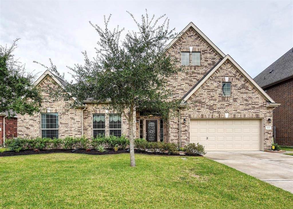 1122 Boxwood Place - Photo 1