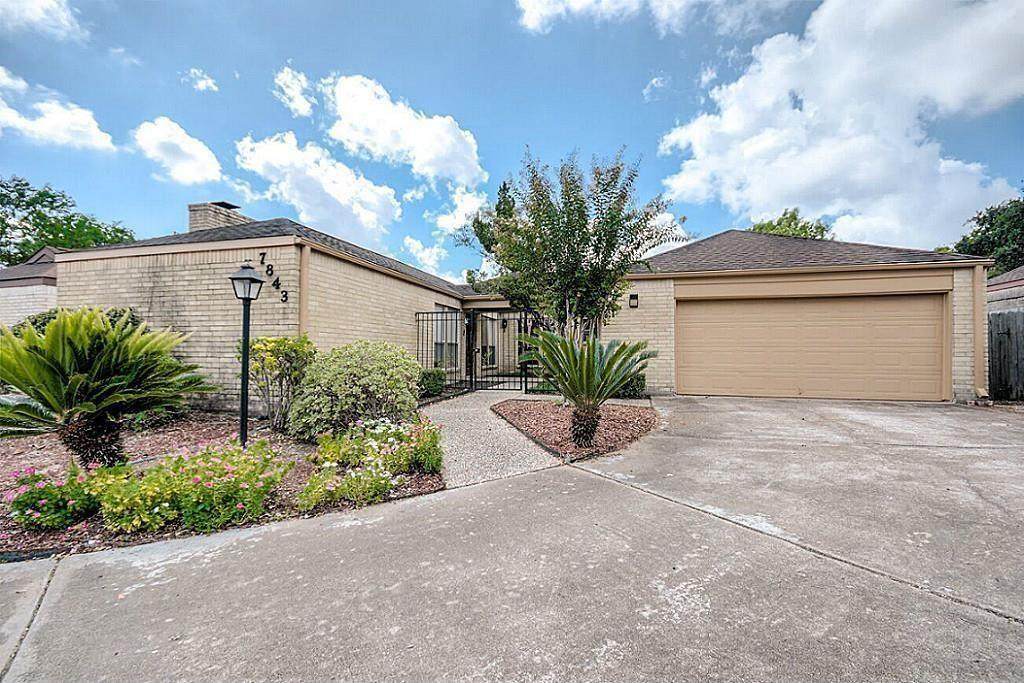 7843 Oakington Drive - Photo 1