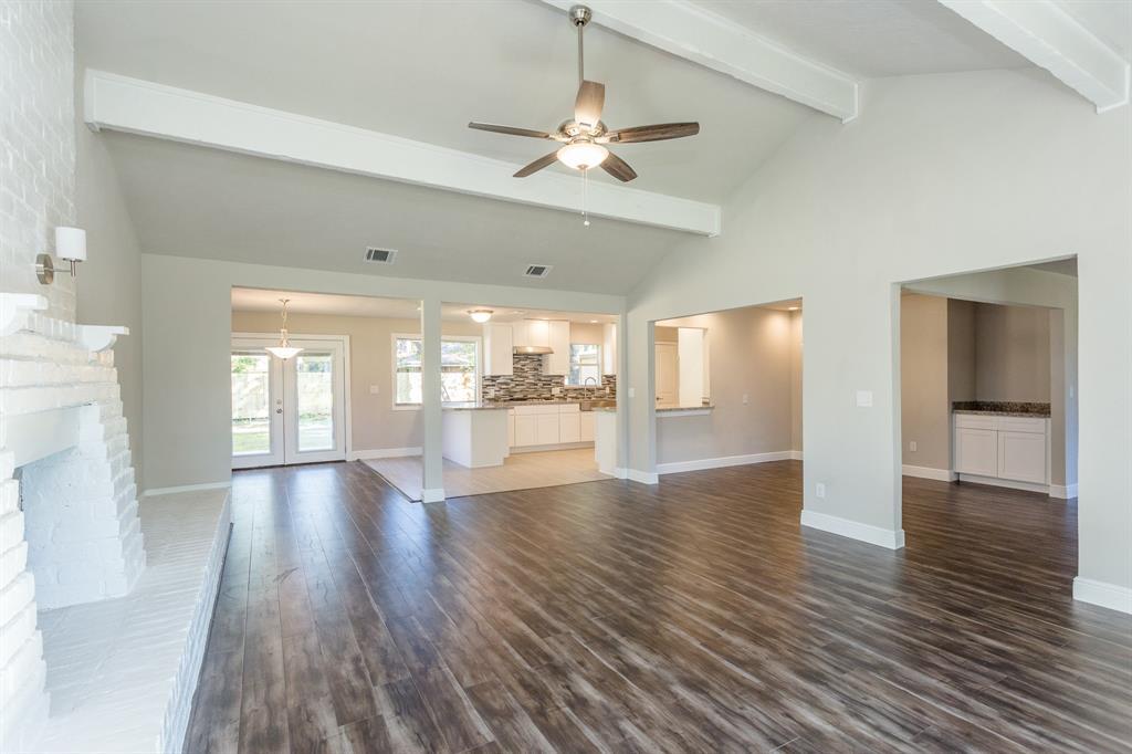 902 Oak Leaf Street - Photo 1