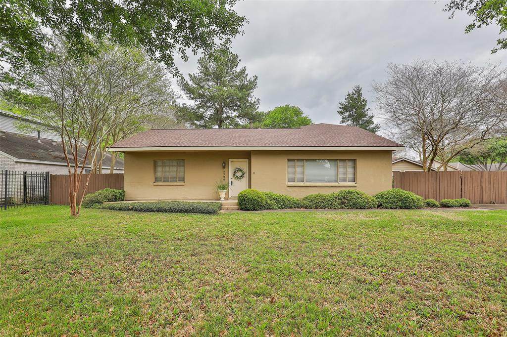 9220 Vogue Lane - Photo 1