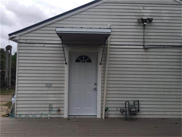 3102 Jarvis Street - Photo 1