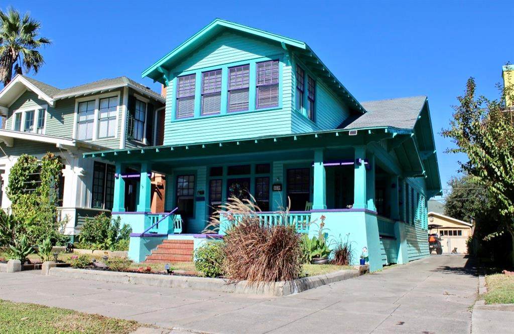 3124 Avenue Q - Photo 1