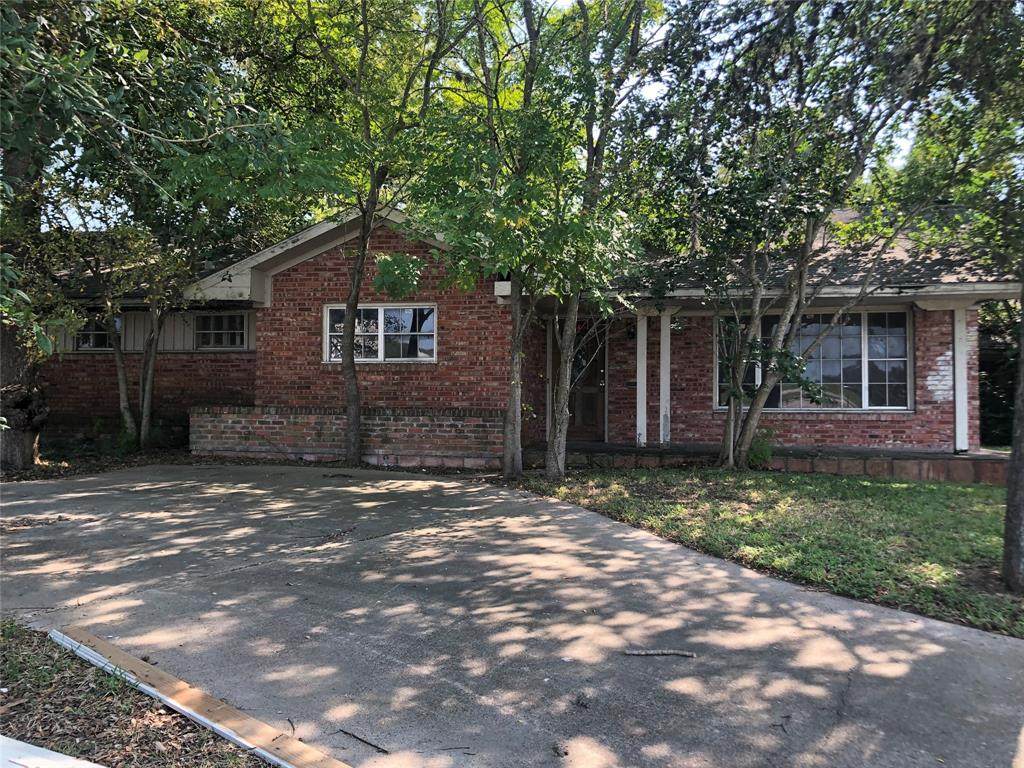 3825 Braeswood Boulevard - Photo 1