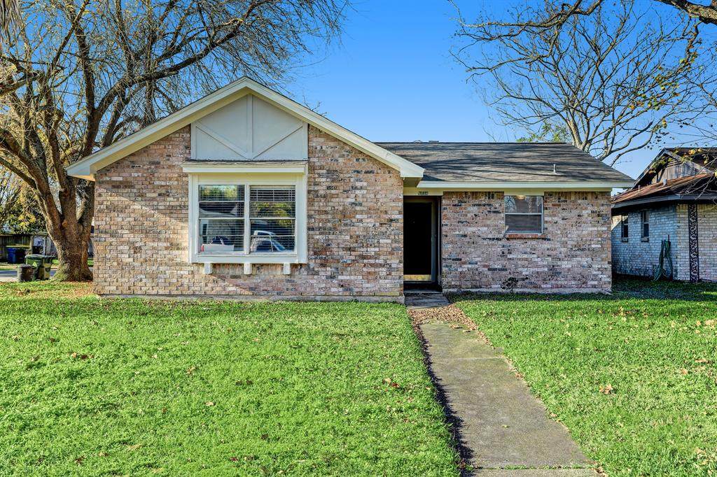 4914 Redfish Reef Drive - Photo 1